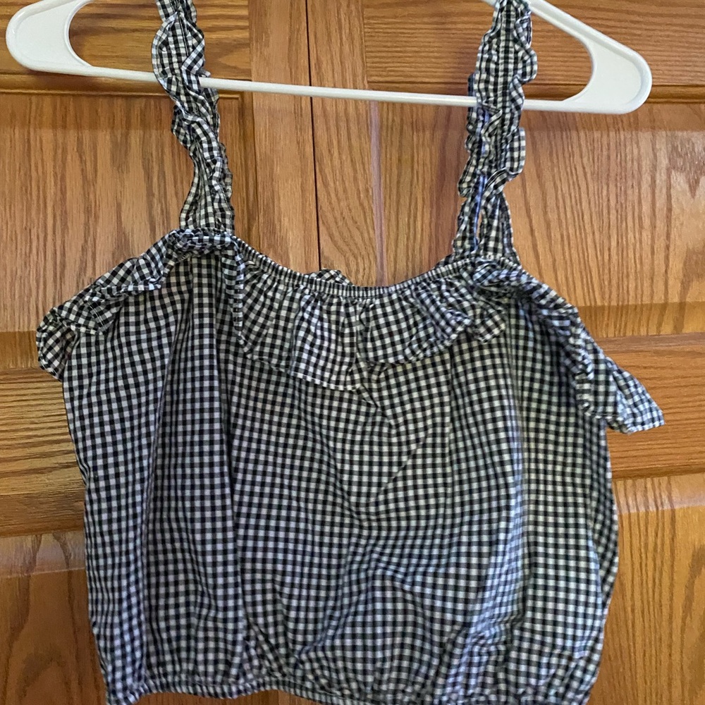 Women’s Ruffled Cropped Checkered Tank Top